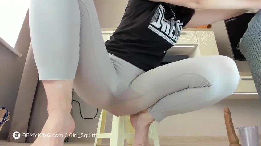 Squirt In Yoga Pants