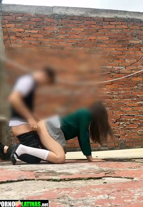 Outdoor Sex with Hispanic 18 Year Old School Girl