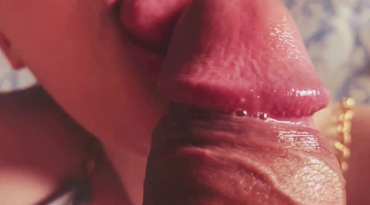 slobbery bj close-up with cum into mouth - Ezik01 teenie+