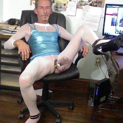 BOB MILGATE - A FREAK IN WHITE CROTCHLESS PANTYHOSE AND HIGH HEELS