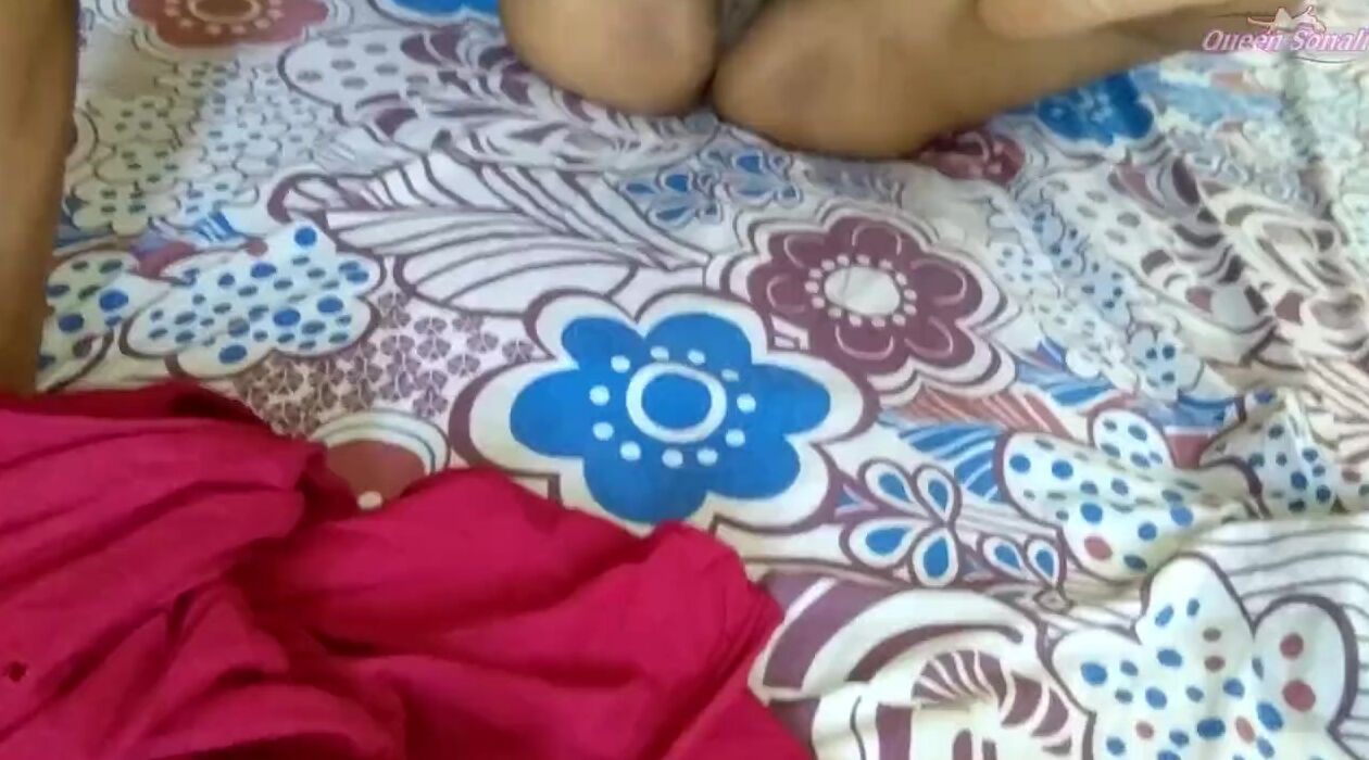 Dost Ki Babe Maa ko Uske Baithday Par Choda -Fucked