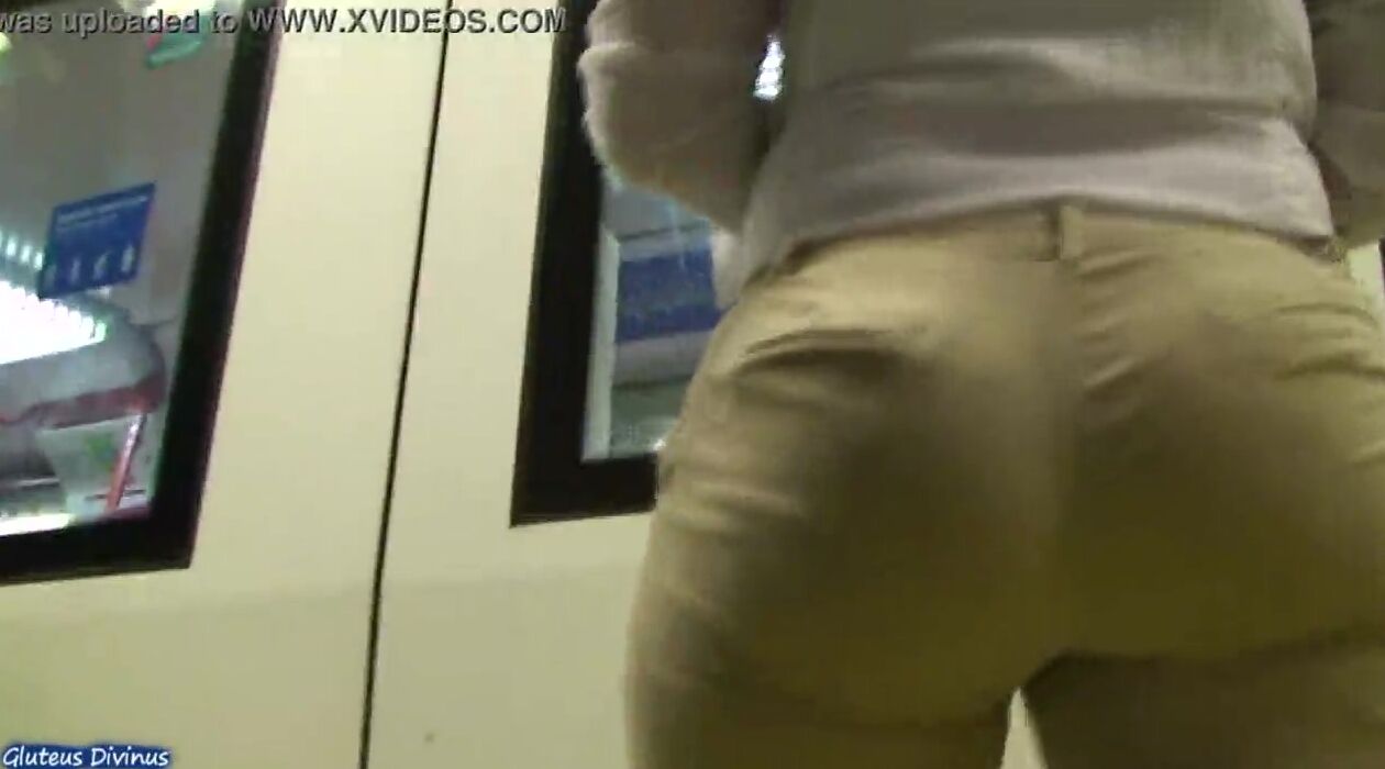 candid asses and pawgs GLUTEUS DIVINUS