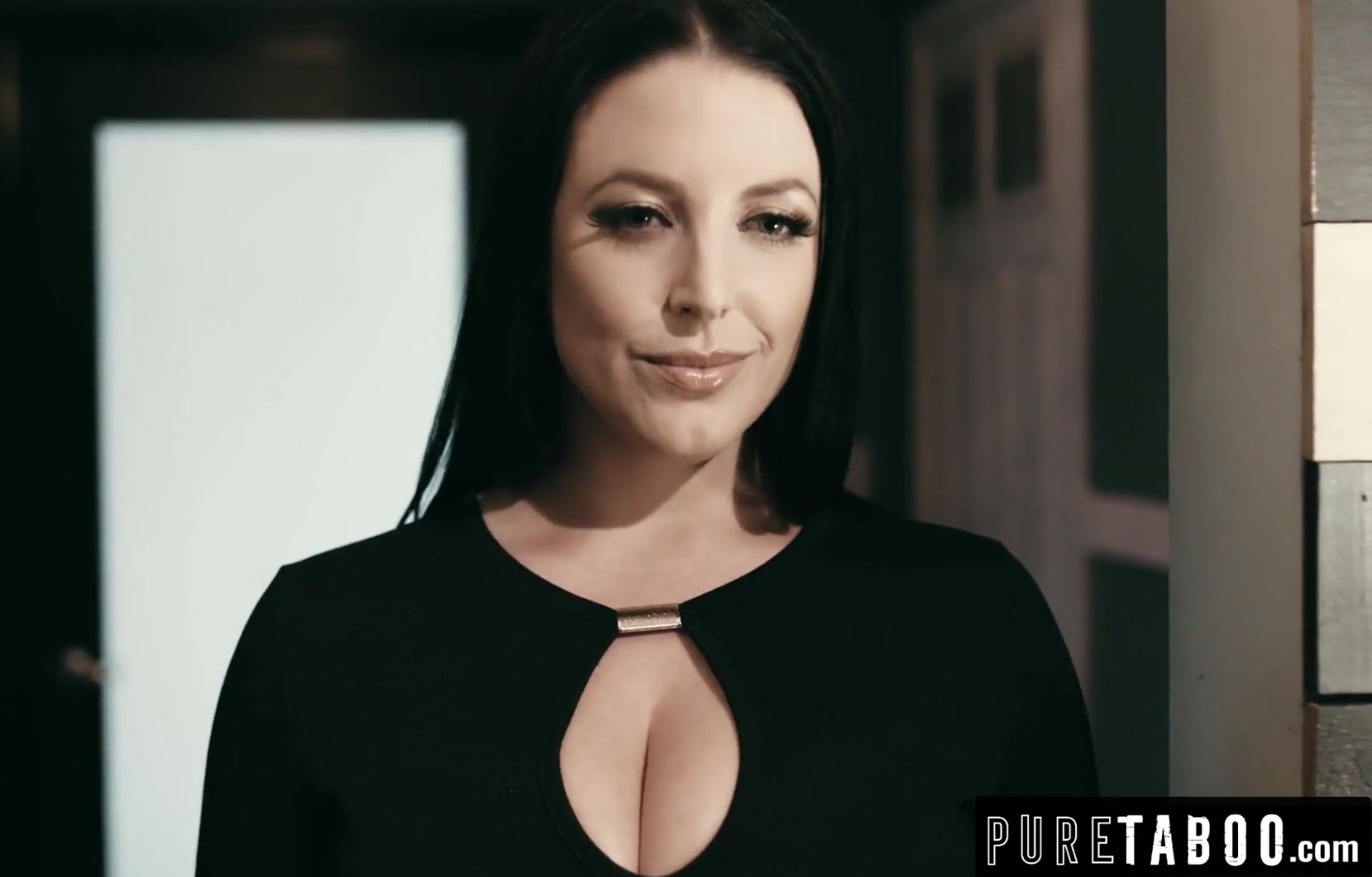 INNOCENT TABOO Devious Dr. Angela White Hoodwinks Client in Dyke BONDAGE