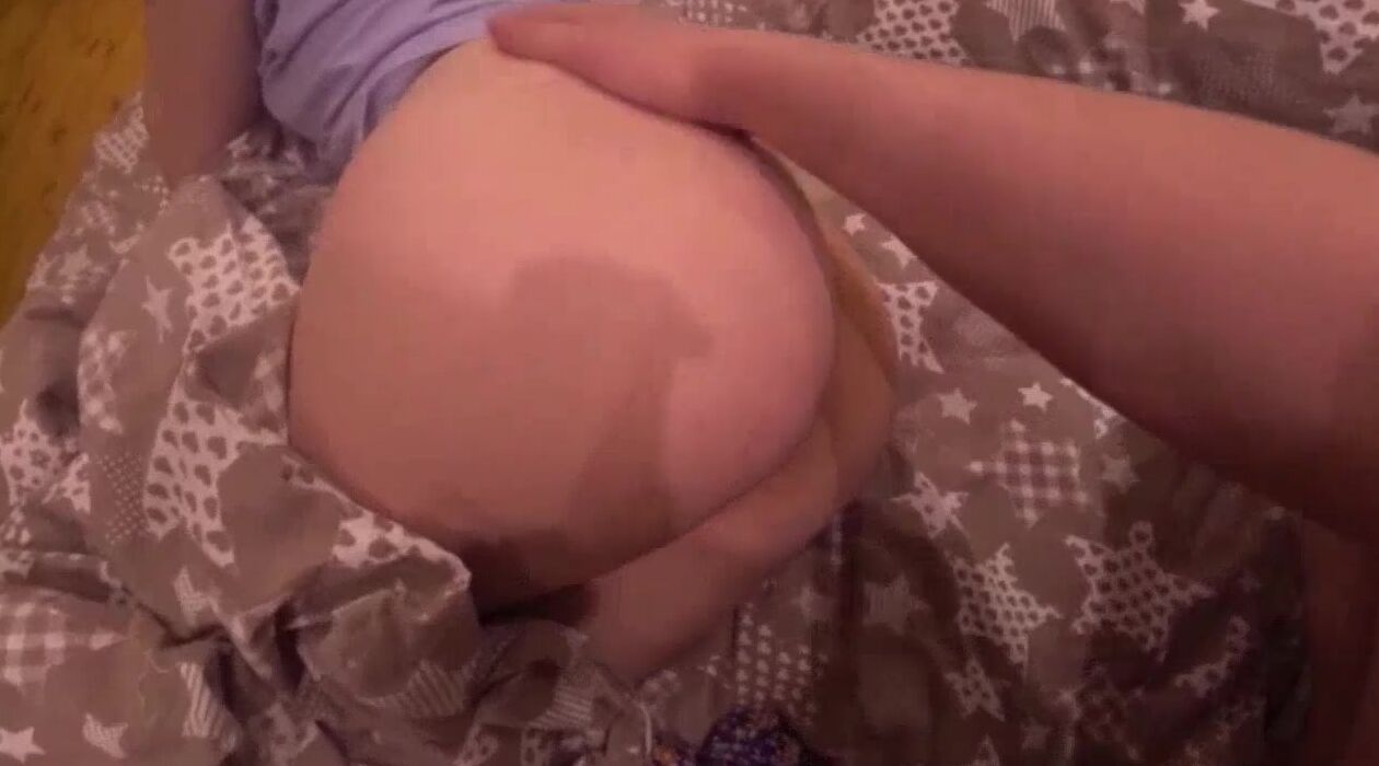 Fuck Huge Booty Roommate.