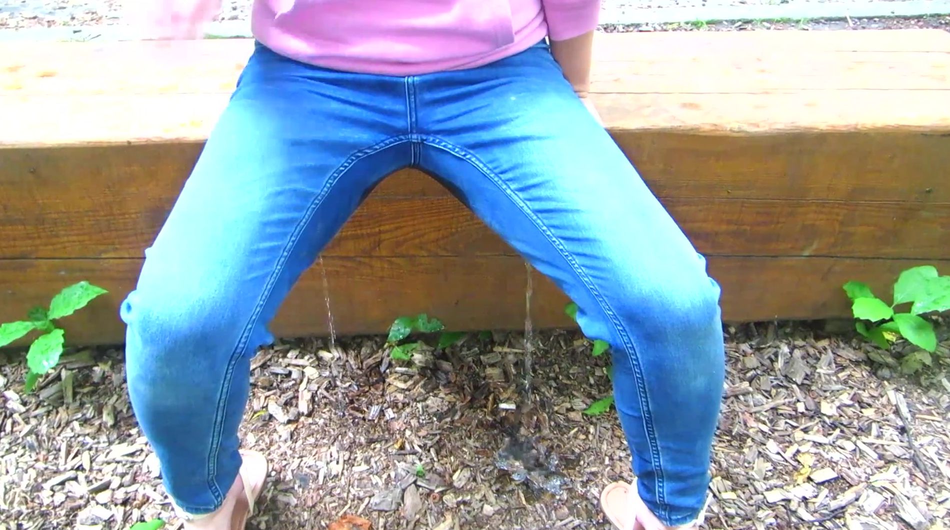 GIGANTIC JEANS PEEING INSIDE FOREST PARK