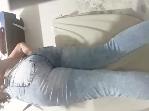 Trying on Tight Jeans on my round Butt