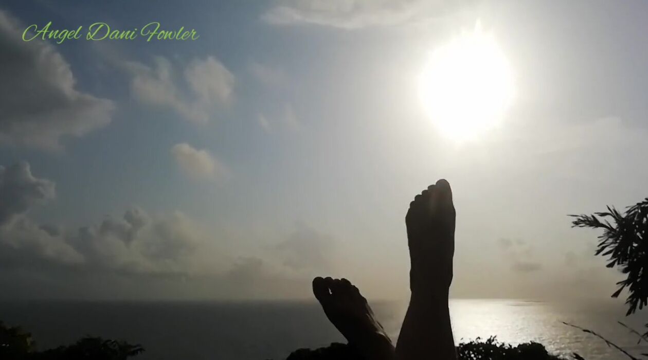 Tight Vagina Super Foot's under Sky Having Fun Beauty