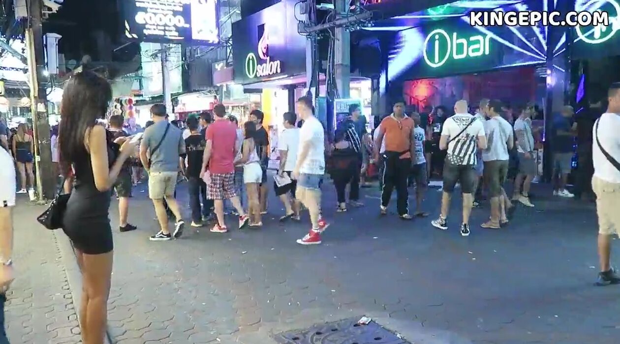 Asia's XXX Tourist Paradise - Thai Hookers & Nightlife