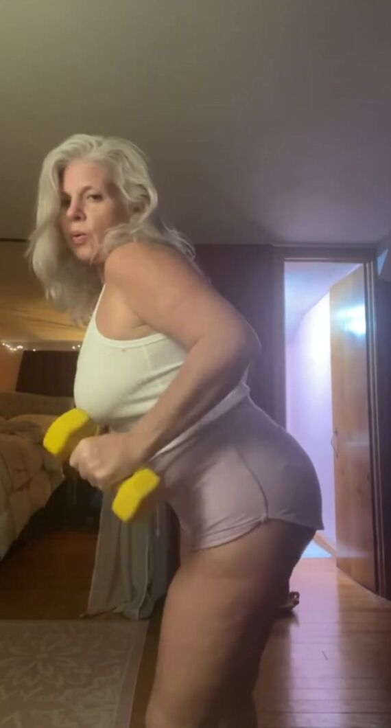 Curvy cougar Rosie: Mini Film - Workout Bae Tape Bicep Post Surgery