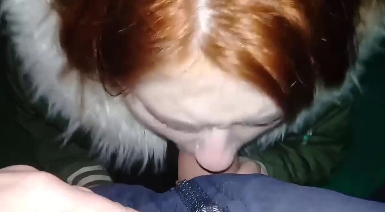 Red-haired cunt with mouth blows into the aquarium and almost getting caught