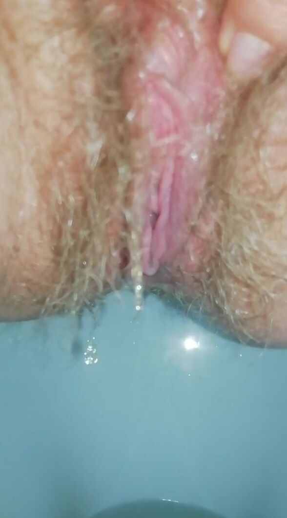 NEW! Bushy Vagina Slow Pee [ EXTREMELY Close up ] Stretched Peeing on the Camera