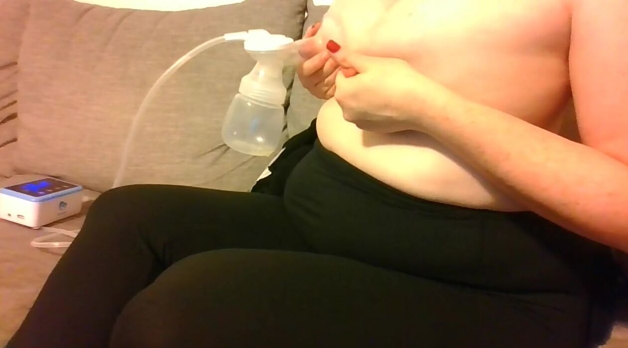 pov Lactating and Rubbing Pregnant Belly (Milk for Daddy)