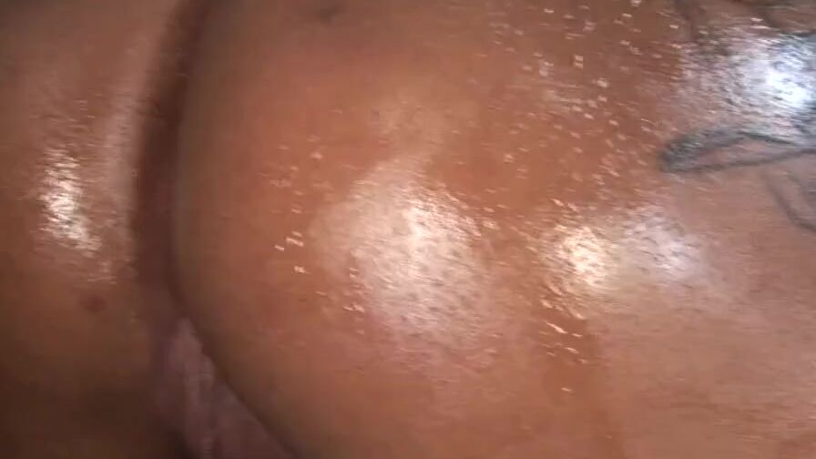 Oiled up african Cutie loves to gotten screwed