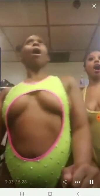 Strippers on Periscope