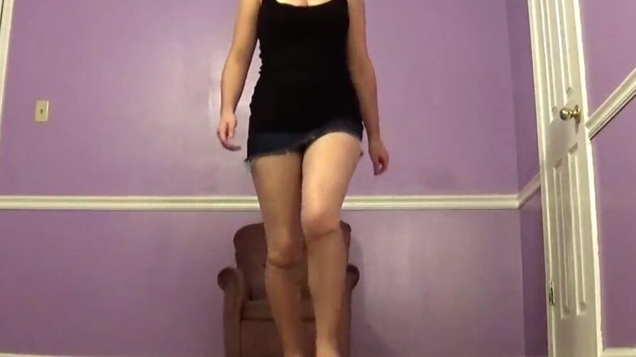 Giantess Stomping Around Bedroom