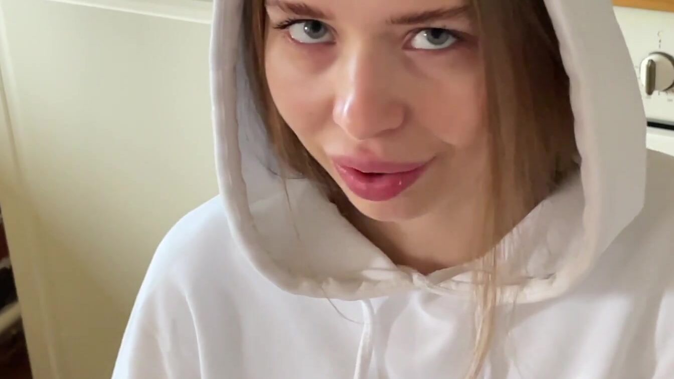 Russian Bitch Wanted Burger Sauce and get a Lot of Cum. HD Bj