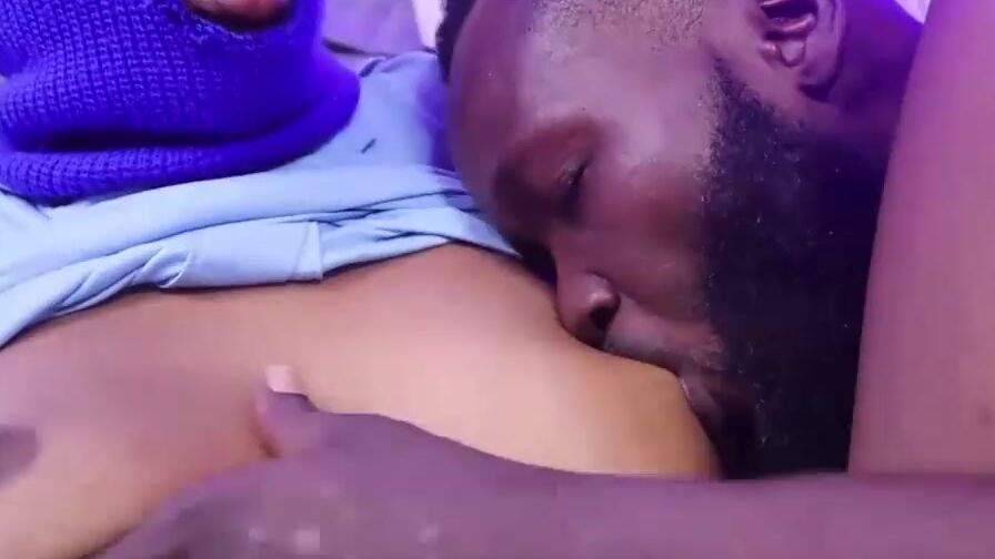 Bae nigerian schoolgirl came to the studio to gotten a nice penis