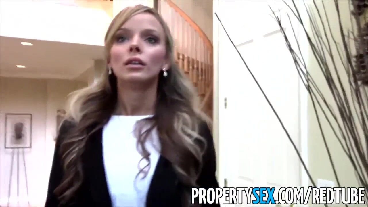 PropertySex - Beauty real estate agent fucking