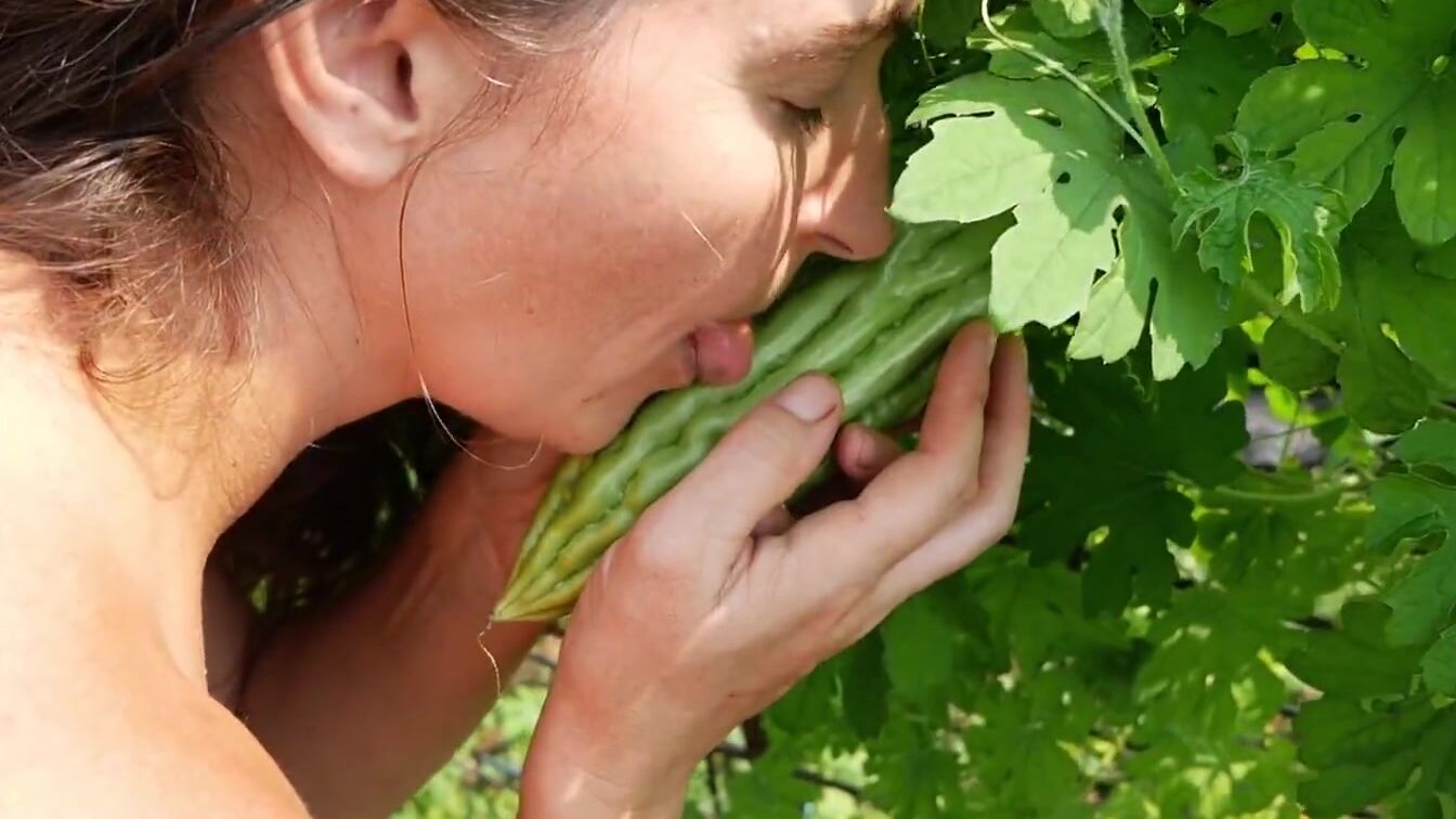 Garden Play: Long Bean Whipping, Bi Sexual Bittermelon, Squirting, and More!