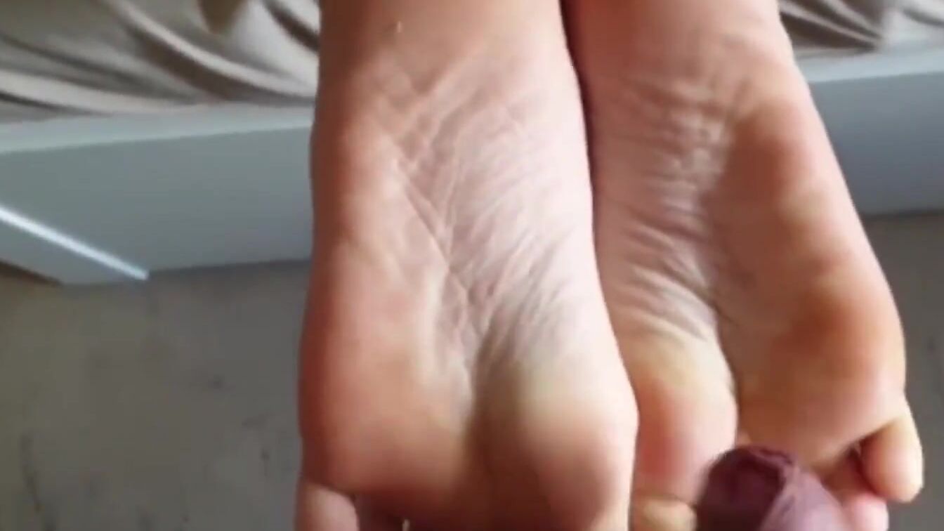 Giant Cum Spray over Soles, Feetcouple69 Big Cummed on Toes