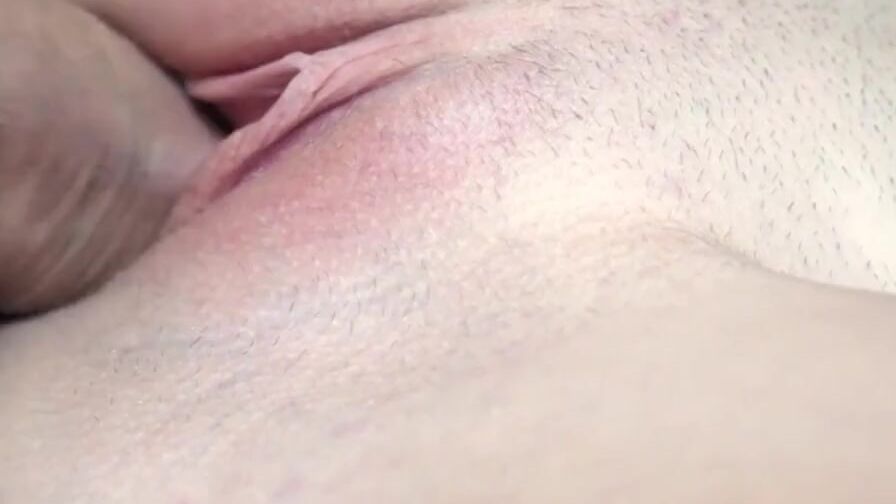 19 YEAR OLD TWAT PUMPED WITH CUM CUMMED