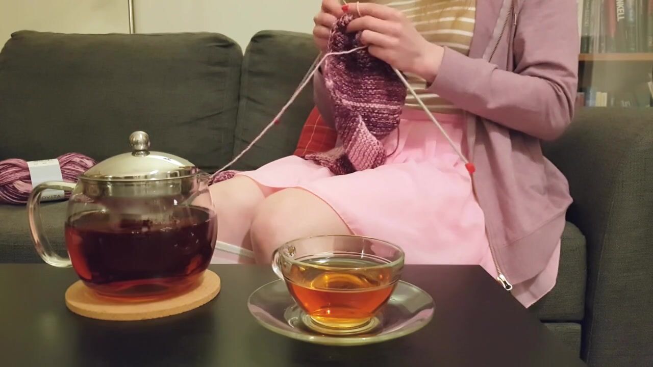 Cosy Diaper Pissing while Knitting and Drinking Tea