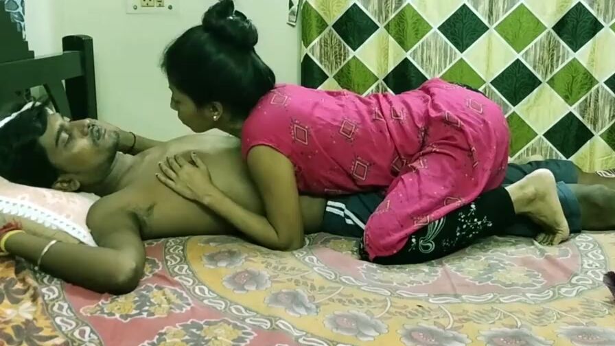 sexy Punjab Fiance and weak hubby !! Dick strong nehi hota!! caught