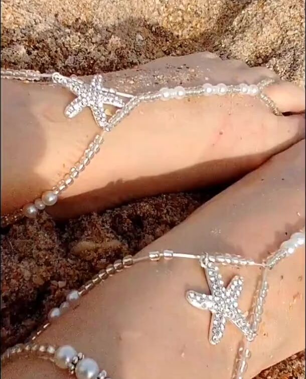 Lyn's Beach Goddess Toes