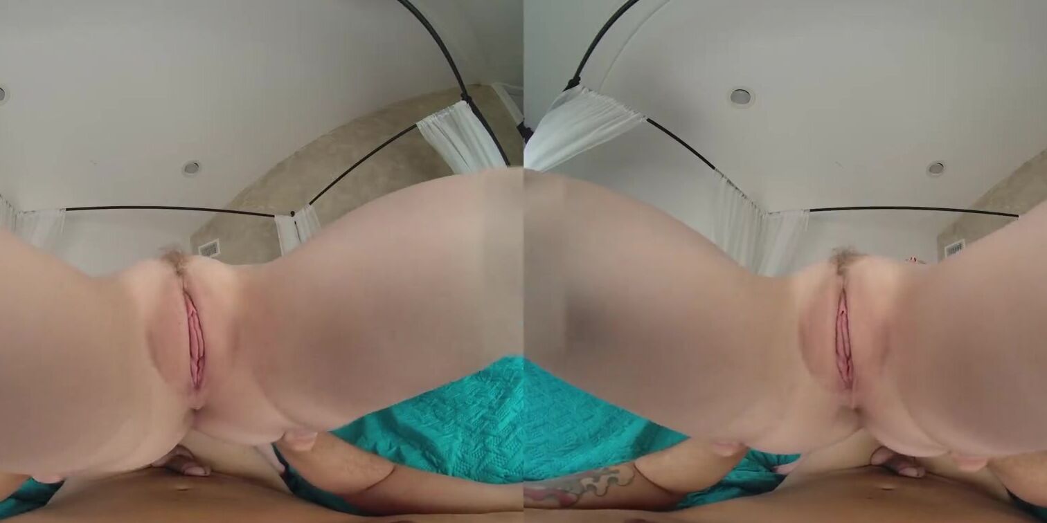 Natural Blonde Melody Marks Provides Full Satisfaction VR Porn