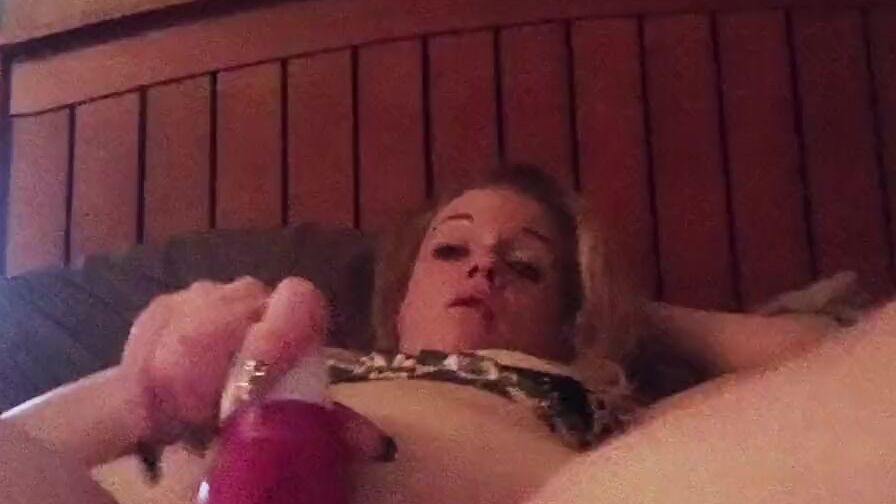 hot red head Prettii Kayy Fucks Herself Rough With Toy.