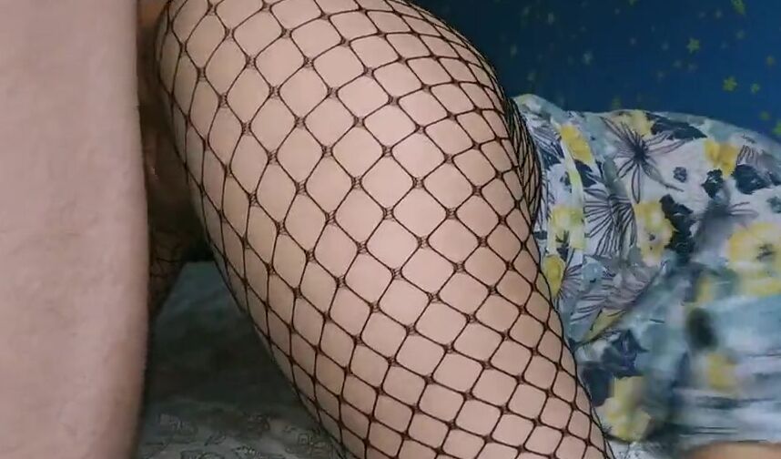 Incredibly super sexy women with fishnet pantyhose