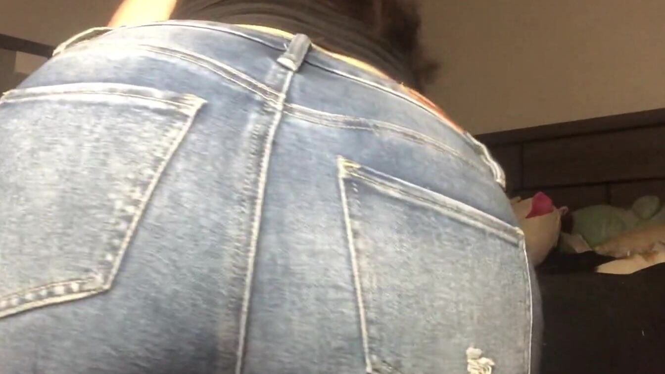 Brooke Dominating You With Her Farts While Wearing Jeans!