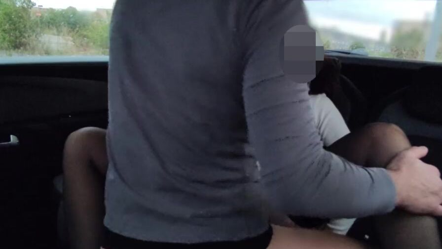 Dogging my wifey inside outdoor vehicle parking squirting and fucking an voyeur - MissCreamy