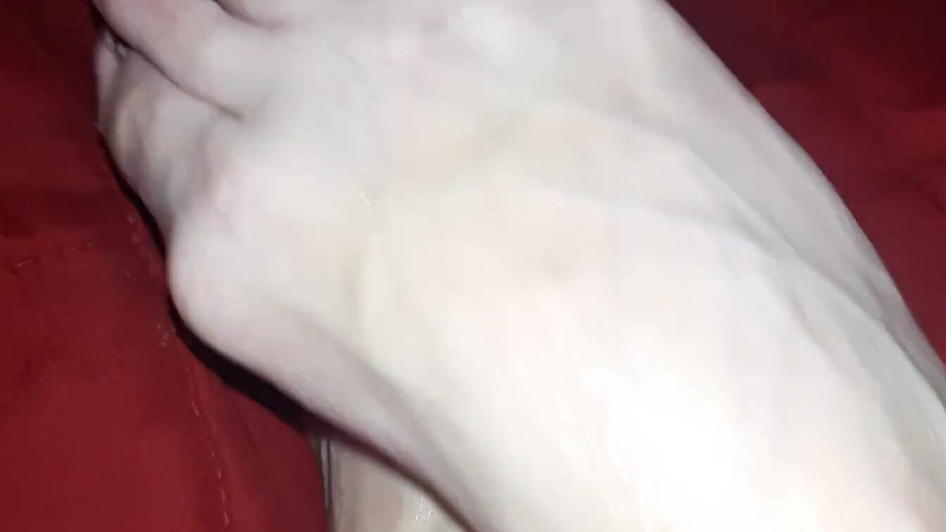 Netflix and oily feet No cum