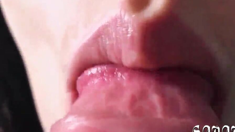 EXTREMELY CLOSE UP FELLATIO, NOISY SUCKING OFF ASMR SOUNDS & GIGANTIC THROBBING CREAMPIE INTO MOUTH