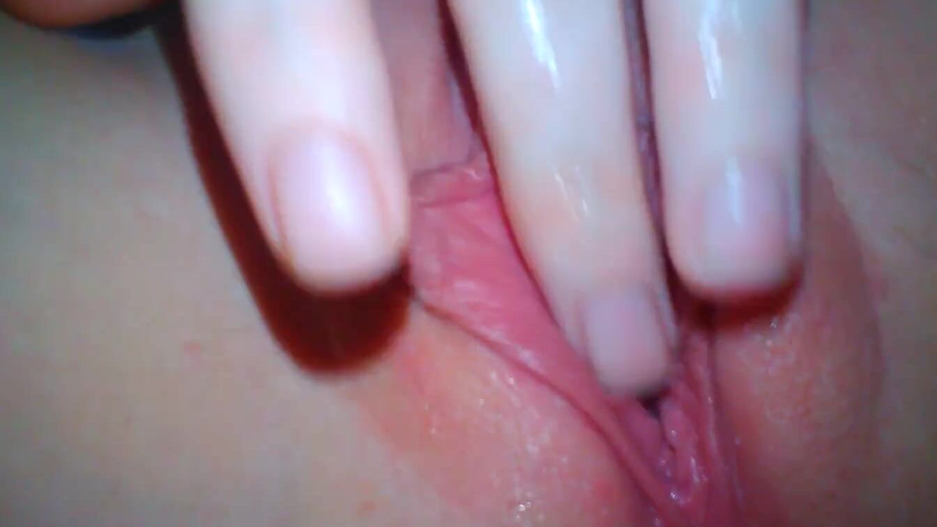 Finger Bang Leaking Vagina Close Up