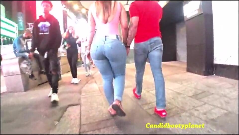 Fine Hispanic Ass inside Jeans