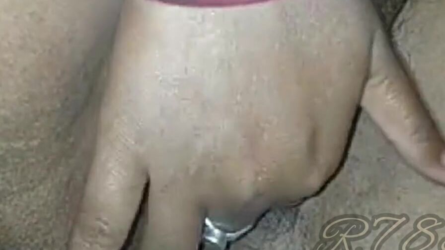 Indian Kolkata chick finger fuck and squirting her tight vagina for