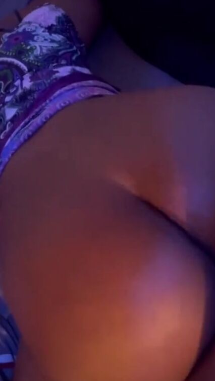 She Shakin That Fat Butt On My Penis Made Me Buss Into