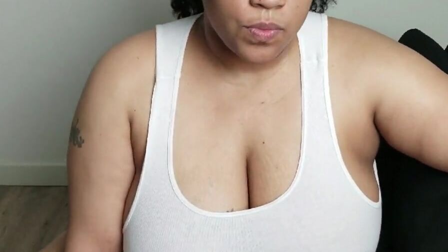 BBW Stepmom, Stepson Taboo point of view Netflix & Chill