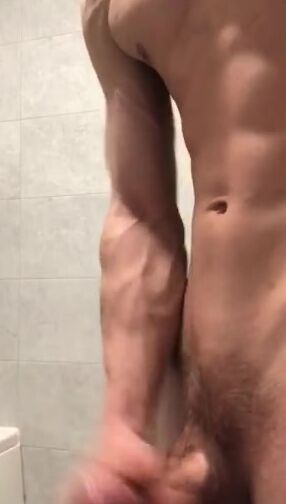 Dude with goddess veins sucks gigantic load