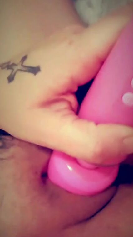 Having Fun with my wand until I squirt