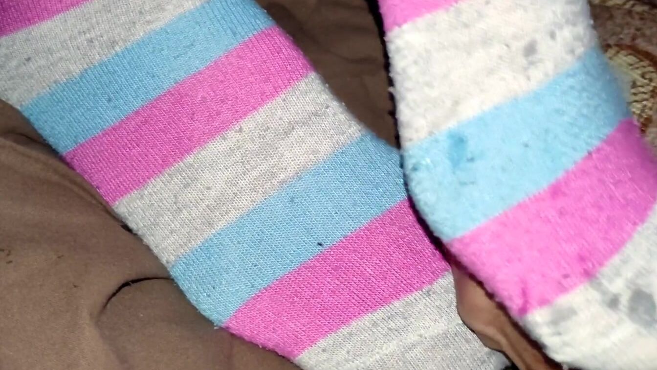 Cum-soaked toes inside socks