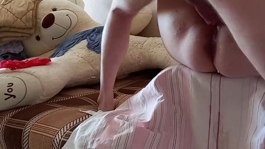 mom has a full snatch of cum fisting and squirting