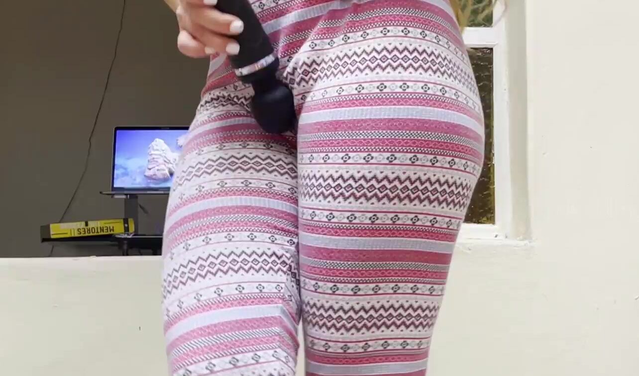 Peeing and Cum on Another Yoga Leggings 4K