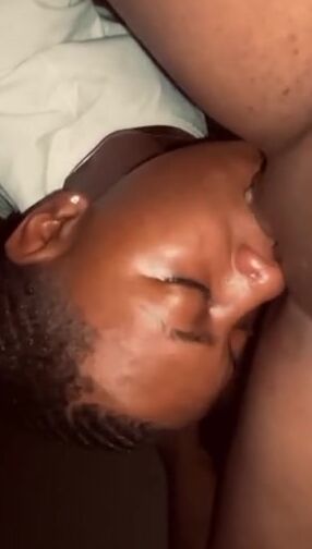 African Hottie Eats Vagina For The First Time