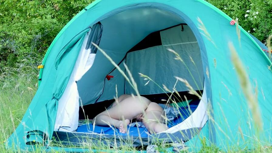 Nudist cougar Alzbeta sleeping inside the tent