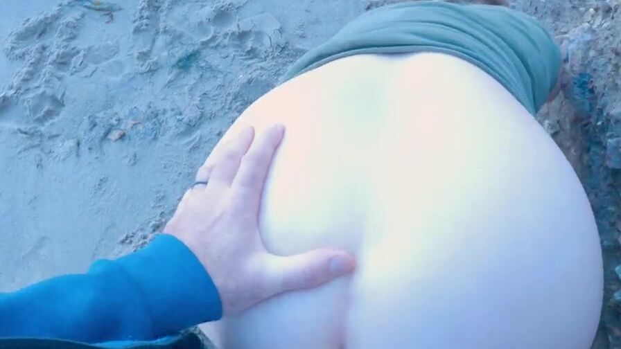 Stepson cheats with stepmom on the beach