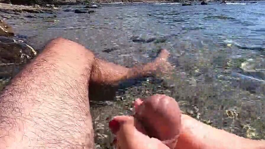 Amateur toejob with jizzed public inside a outside beach