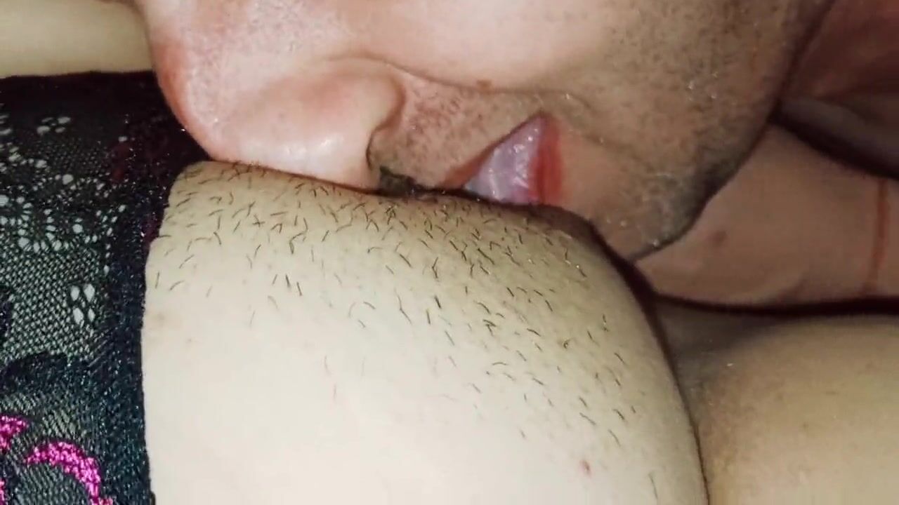 Son lick cougar's vagina and prepare her for stranger penis